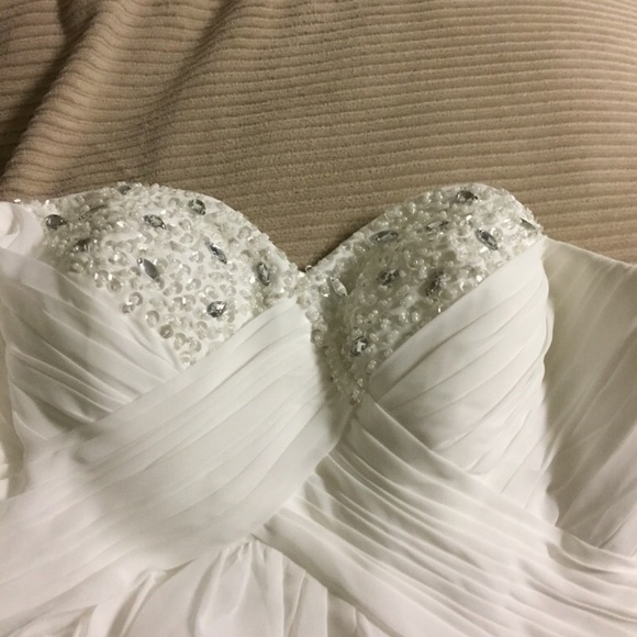 Dresses & Skirts - Topless white dress